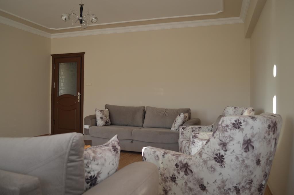 Buruj Vip 2 Aparthotel Kavala Bilik gambar