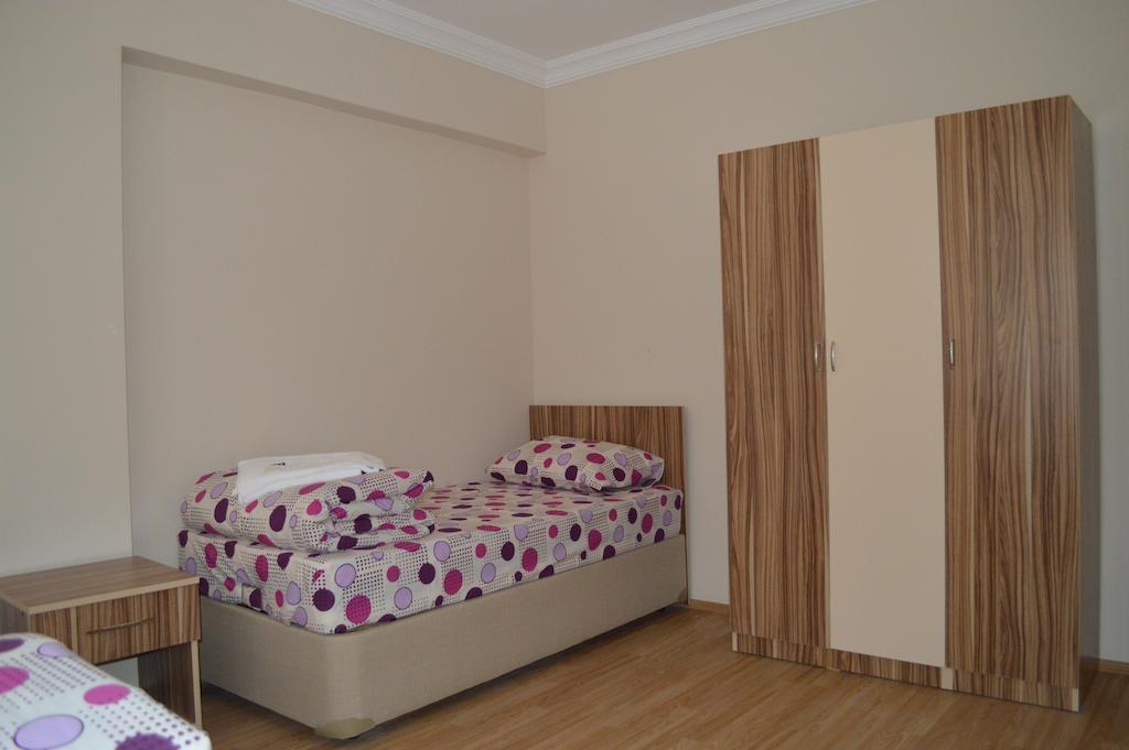 Buruj Vip 2 Aparthotel Kavala Bilik gambar